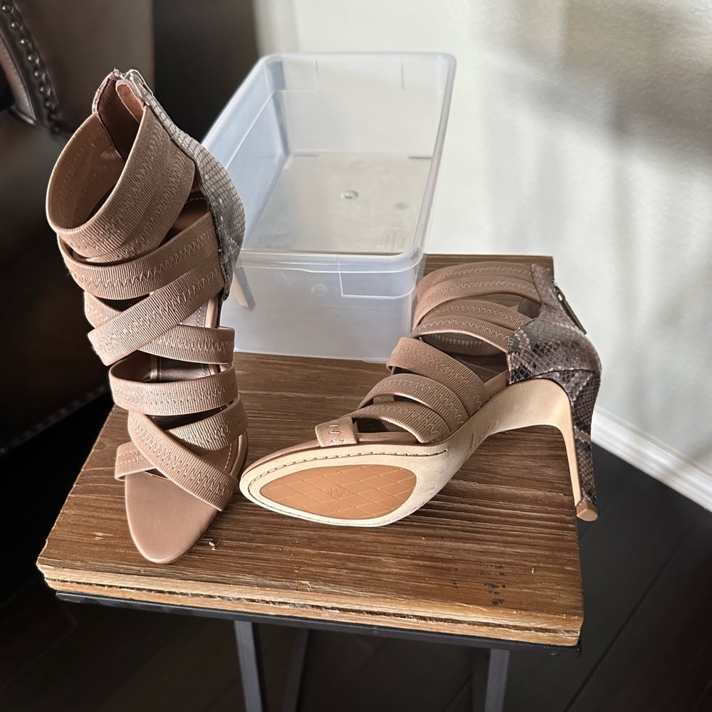Donald J Pliner Arlen Women’s Size 6 Tan Snakeskin Strappy Sandal High Heels NEW